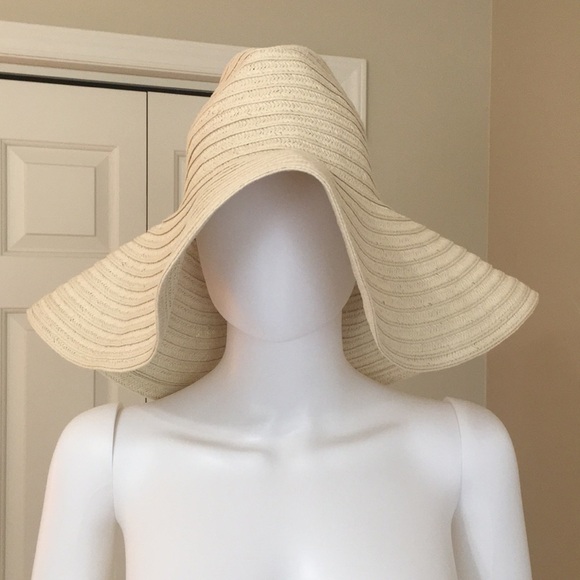 Silence + Noise UO Straw Wide Brim Floppy Hat P/5/A888 - Picture 3 of 9